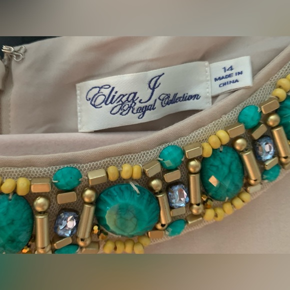 Classy beaded beige {Royal Collection} Eliza J dress - Picture 2 of 16